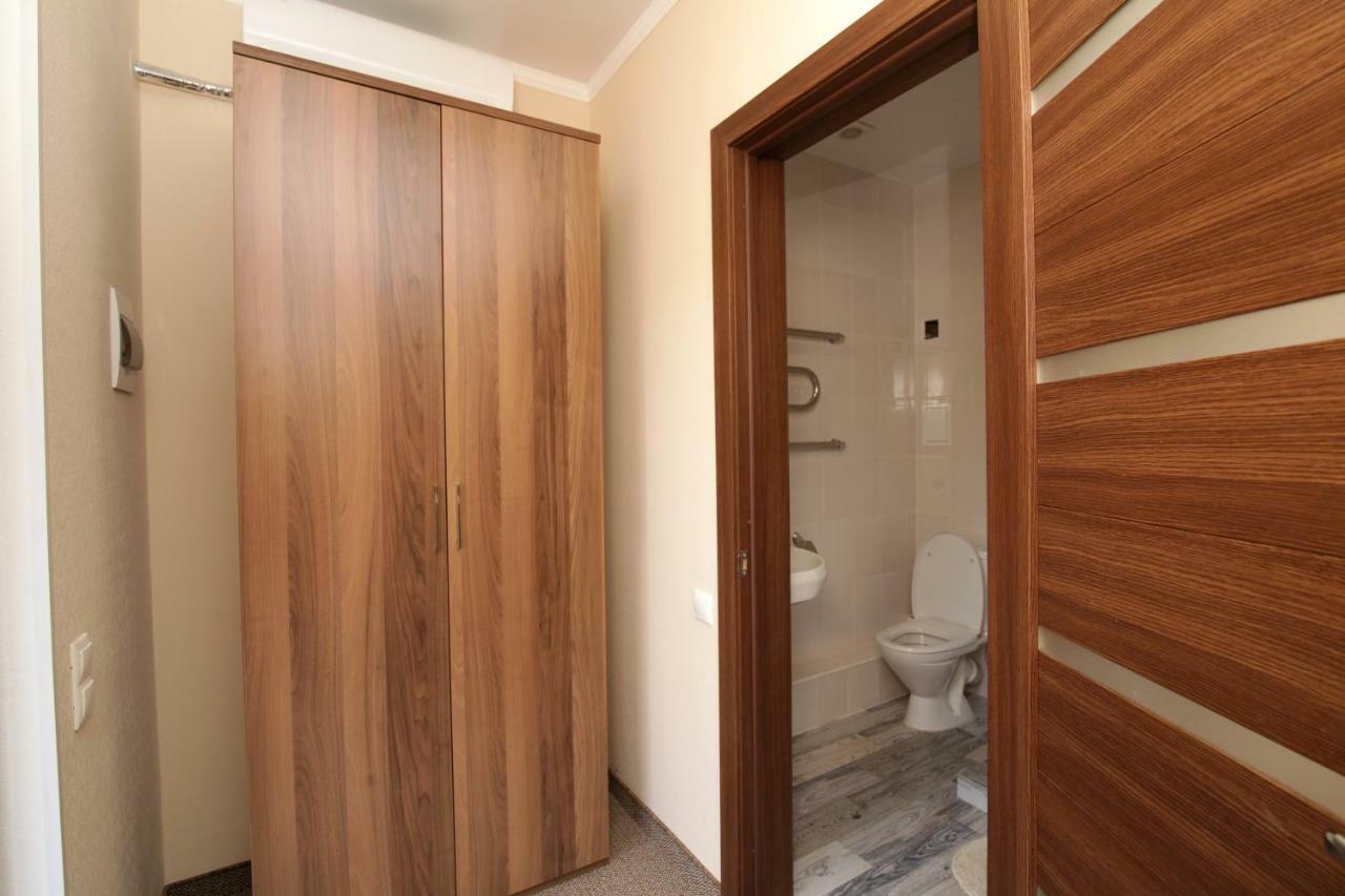 Отель 14 Γκάγκρα Εξωτερικό φωτογραφία